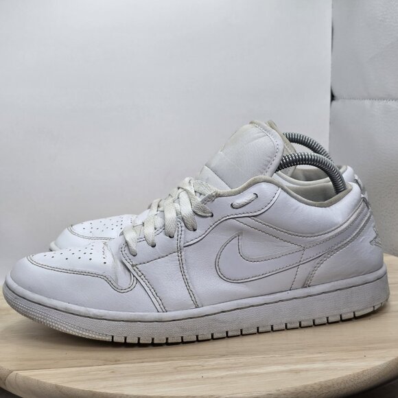Nike Air Jordan 1 Low Triple White 2022 Sneaker DV0990-111 Women’s Size 10 - Picture 1 of 9